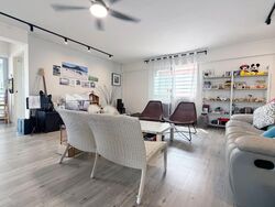 Blk 437 Choa Chu Kang Avenue 4 (Choa Chu Kang), HDB Executive #600757201